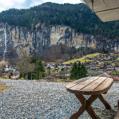 Chalet Andomi Lägenhet Lauterbrunnen
